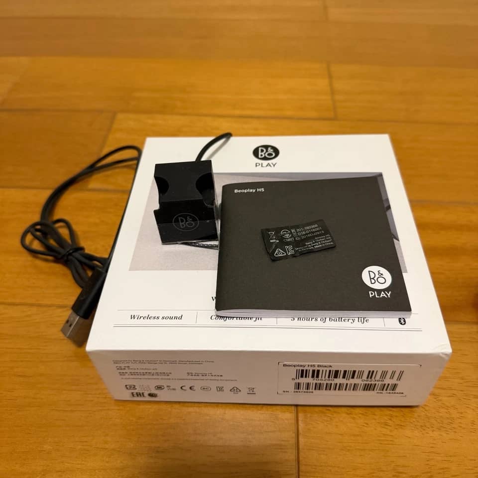 Bang & Olufsen Beoplay H5 Headphones & Earbuds Used - Good Black
