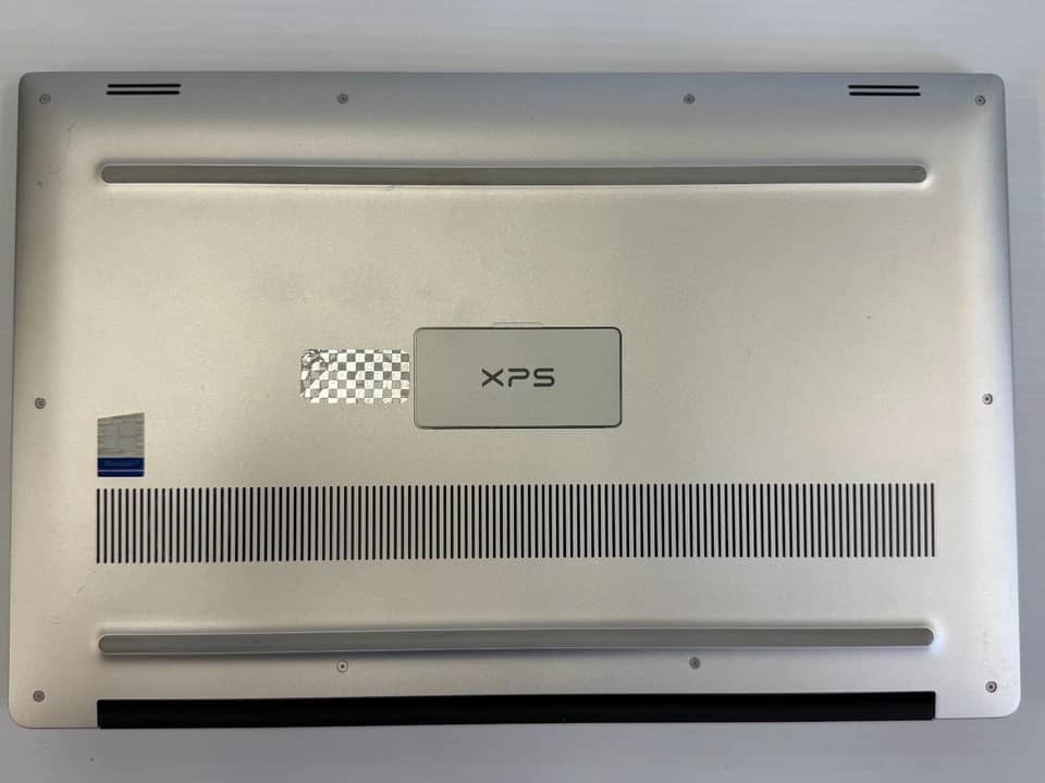 Dell XPS 15 9570 Computers Open-Box Excellent 1TB 32GB