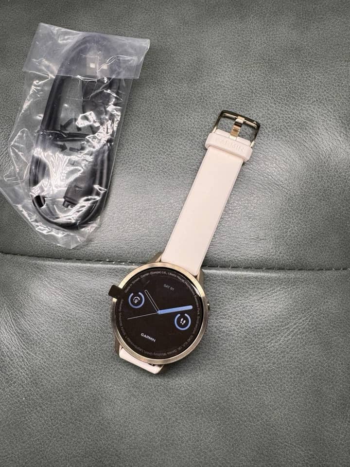 Garmin Garmin Venu 4 Smartwatches New Silver