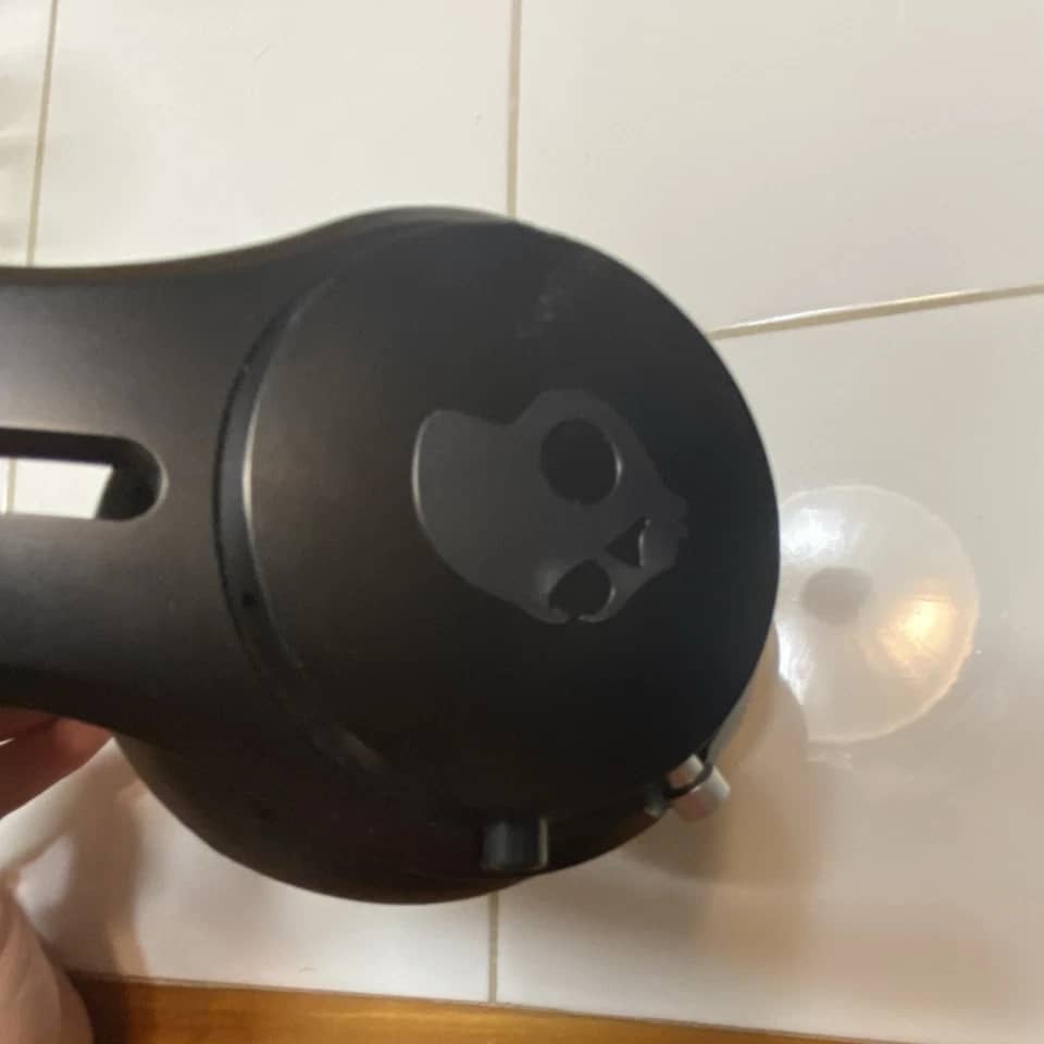 Skullcandy Hesh Wireless Headphones & Earbuds New Black