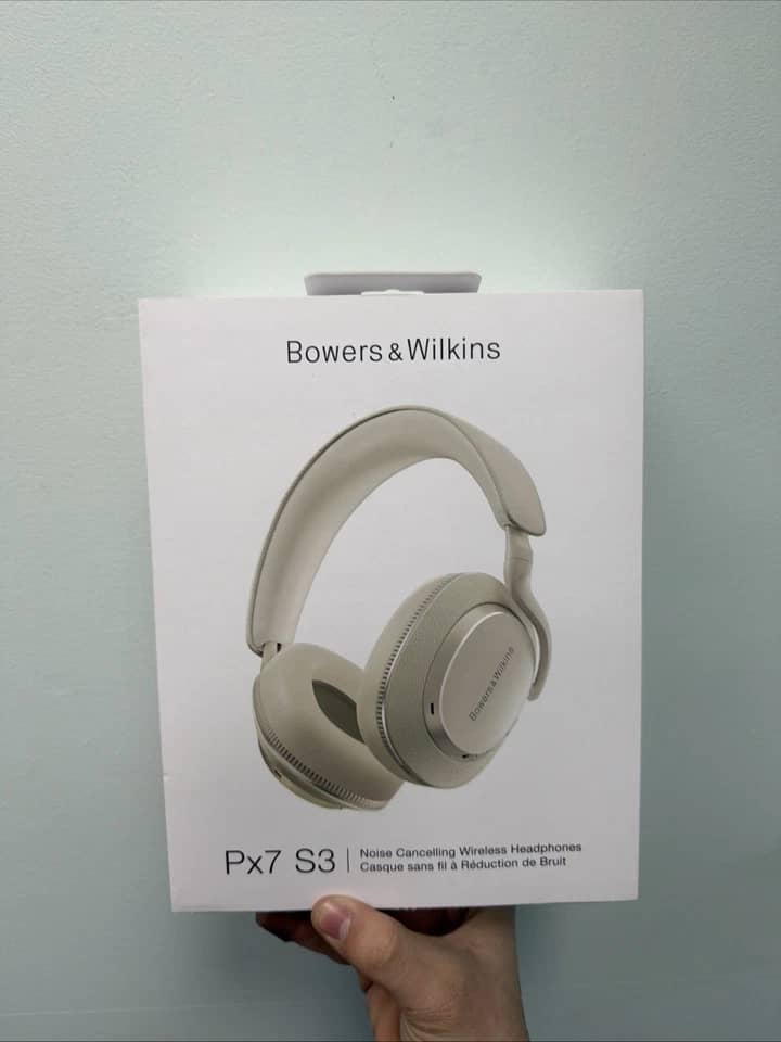 Bowers & Wilkins PX7 Headphones & Earbuds New Green