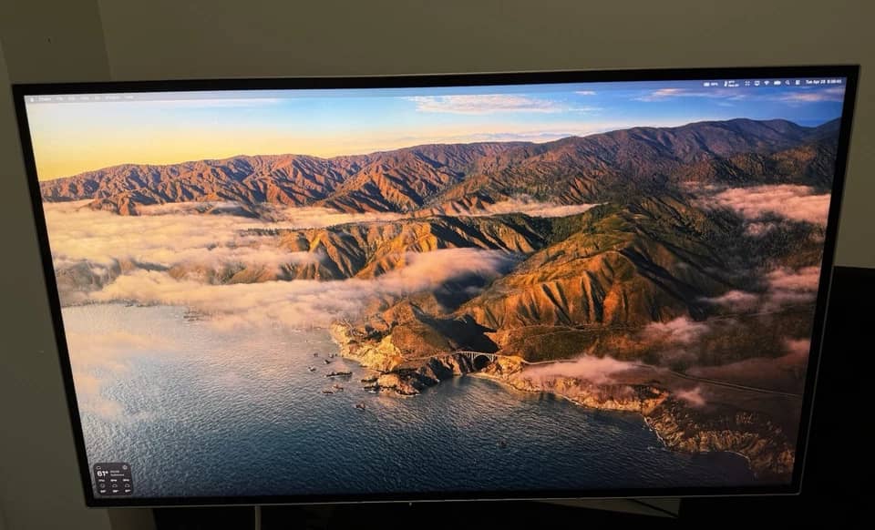 LG 32U990A Monitors New Black
