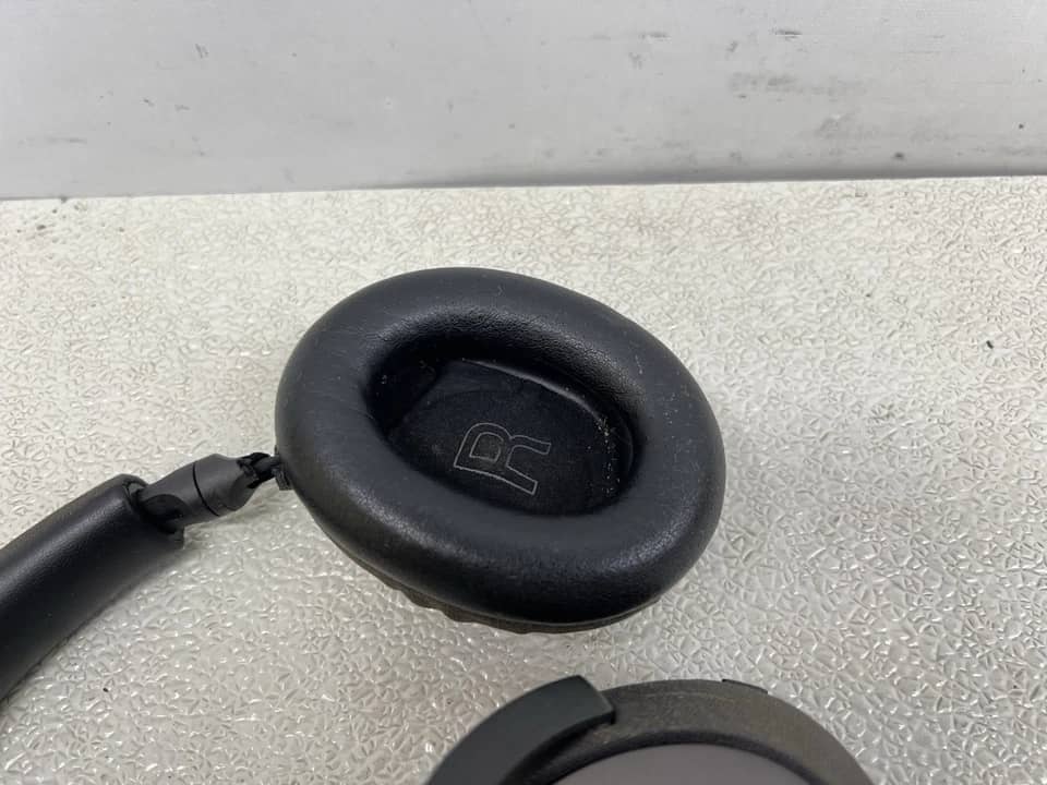 Bowers & Wilkins PX7 Headphones & Earbuds New Green