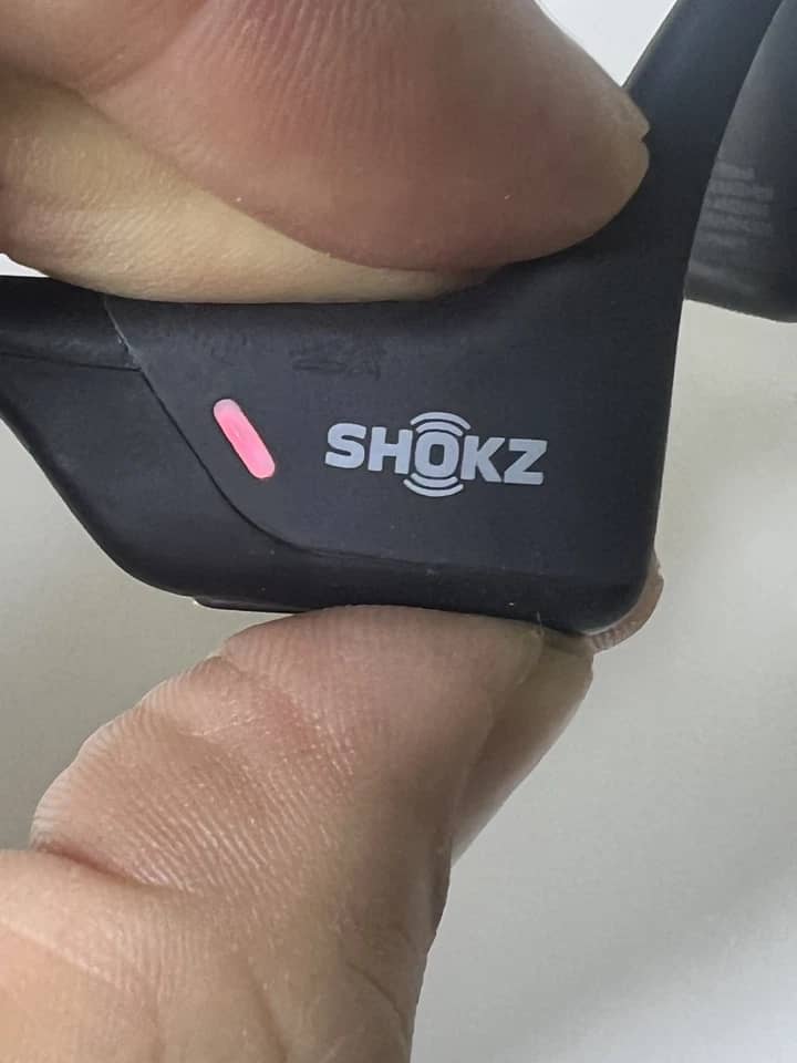 Shokz OpenRun Pro Headphones & Earbuds New White