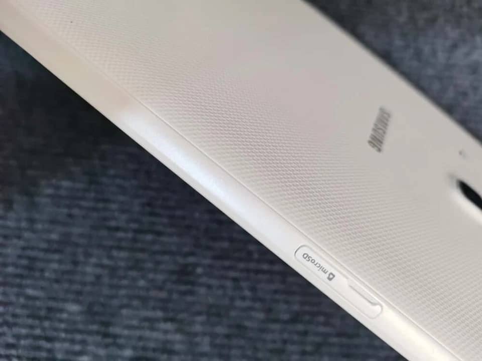 Samsung Galaxy Tab E Tablets White 16GB New