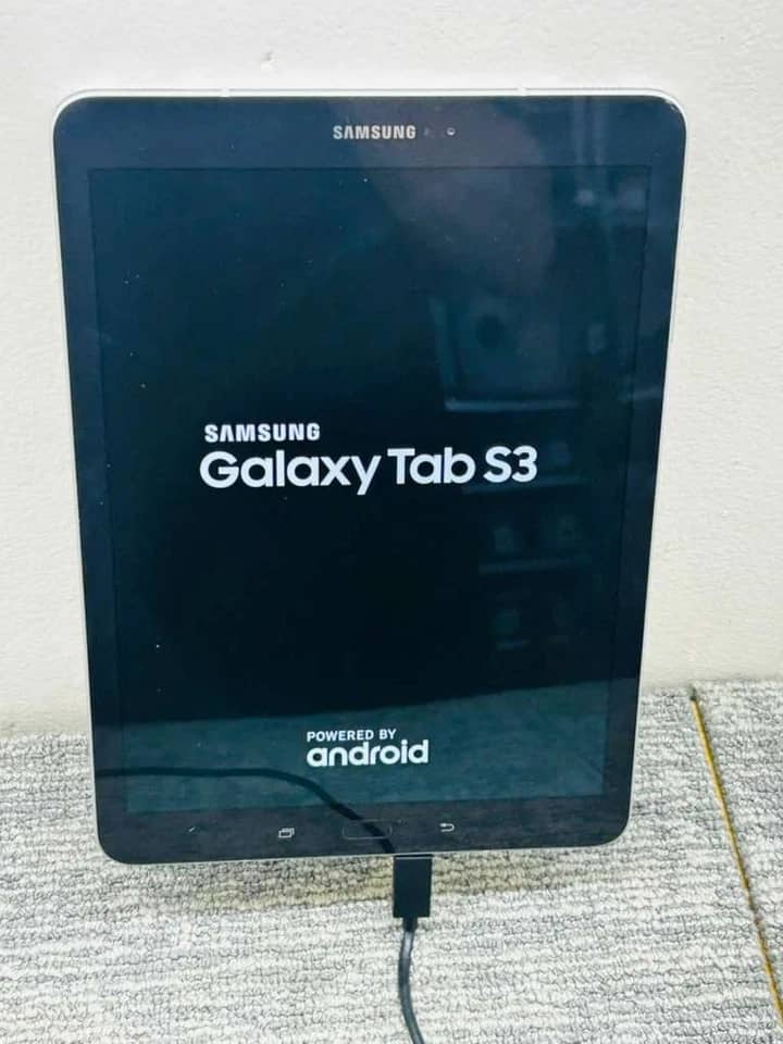 Samsung Galaxy Tab S3 Tablets Silver 32GB Refurbished - Excellent