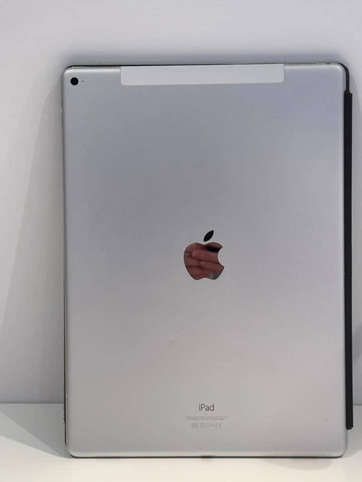 Apple iPad 1st Tablets Black 16GB New