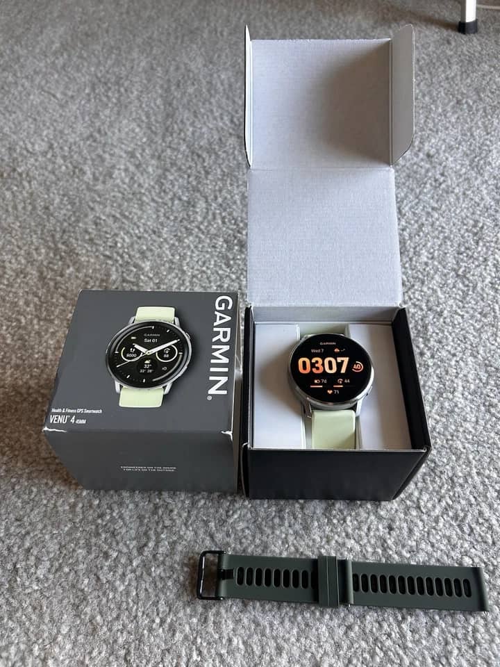 Garmin Garmin Venu 4 Smartwatches New Silver