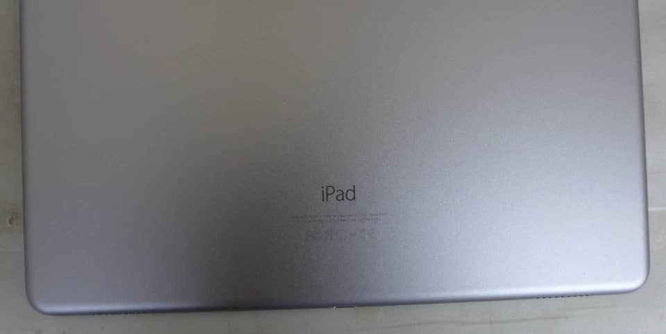 Apple iPad 2 Tablets White 16GB New