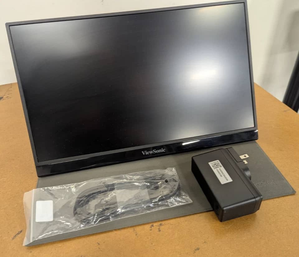 ViewSonic VG1655 Monitors New Silver