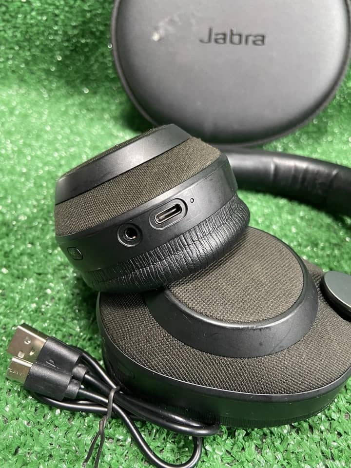 Jabra Elite 85h Headphones & Earbuds Open-Box Excellent Black