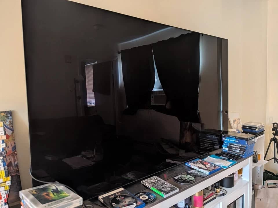 LG C1PUB TVs New Black
