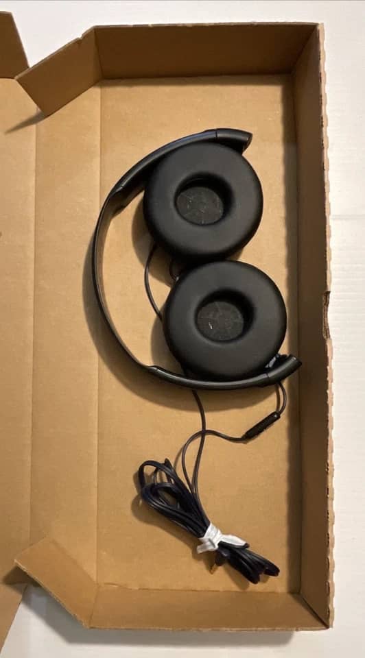 Sony MDRZX110 Headphones & Earbuds New Pink