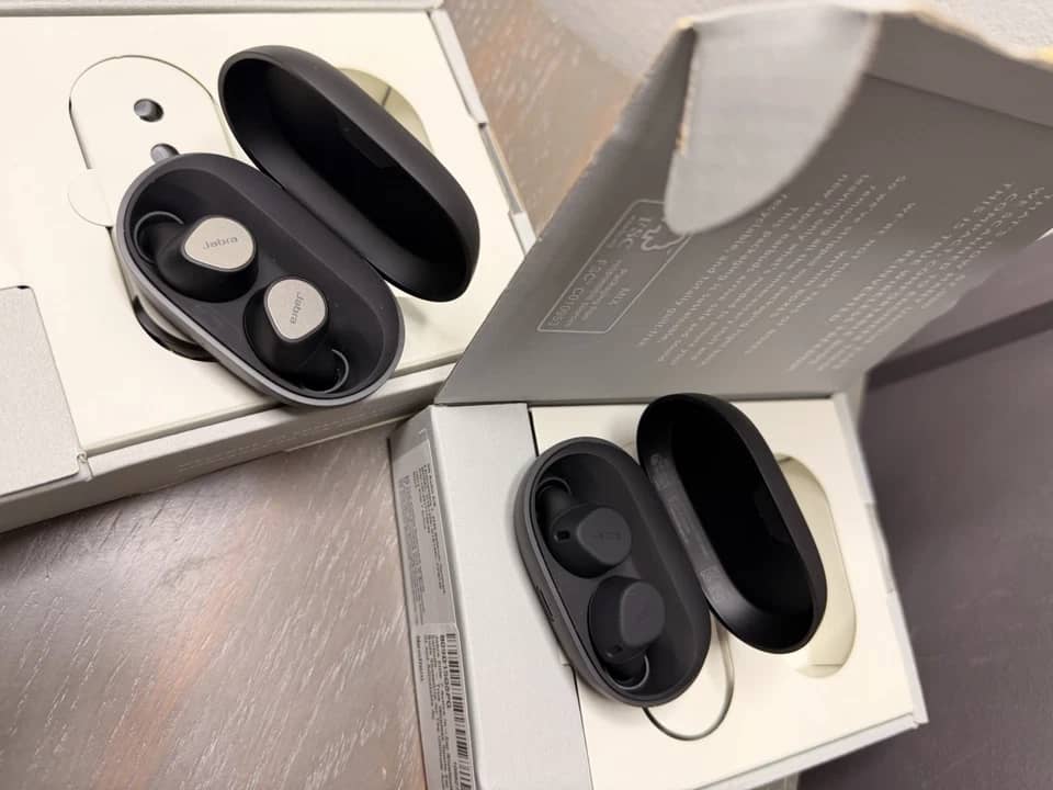 Jabra Elite 7 Pro Headphones & Earbuds New Black