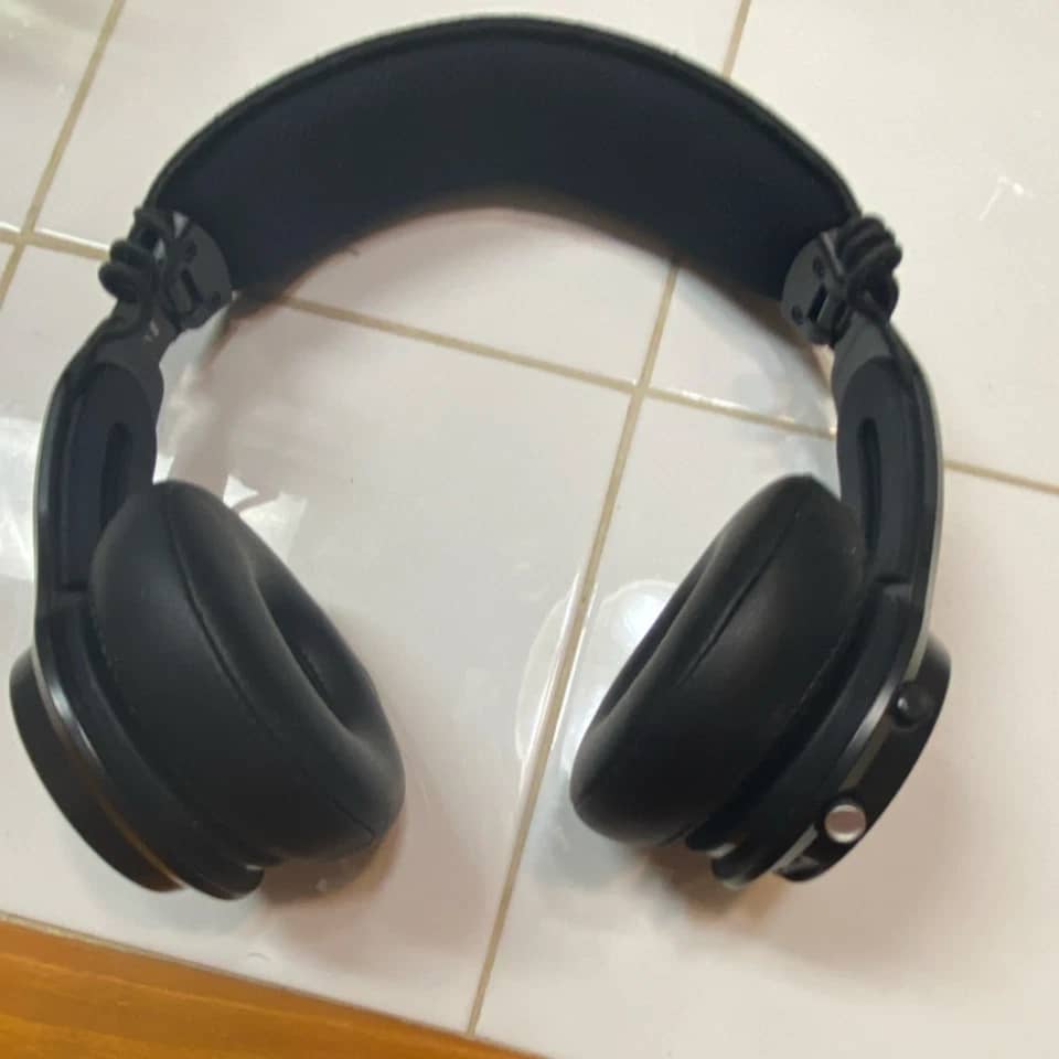Skullcandy Hesh Wireless Headphones & Earbuds New Black