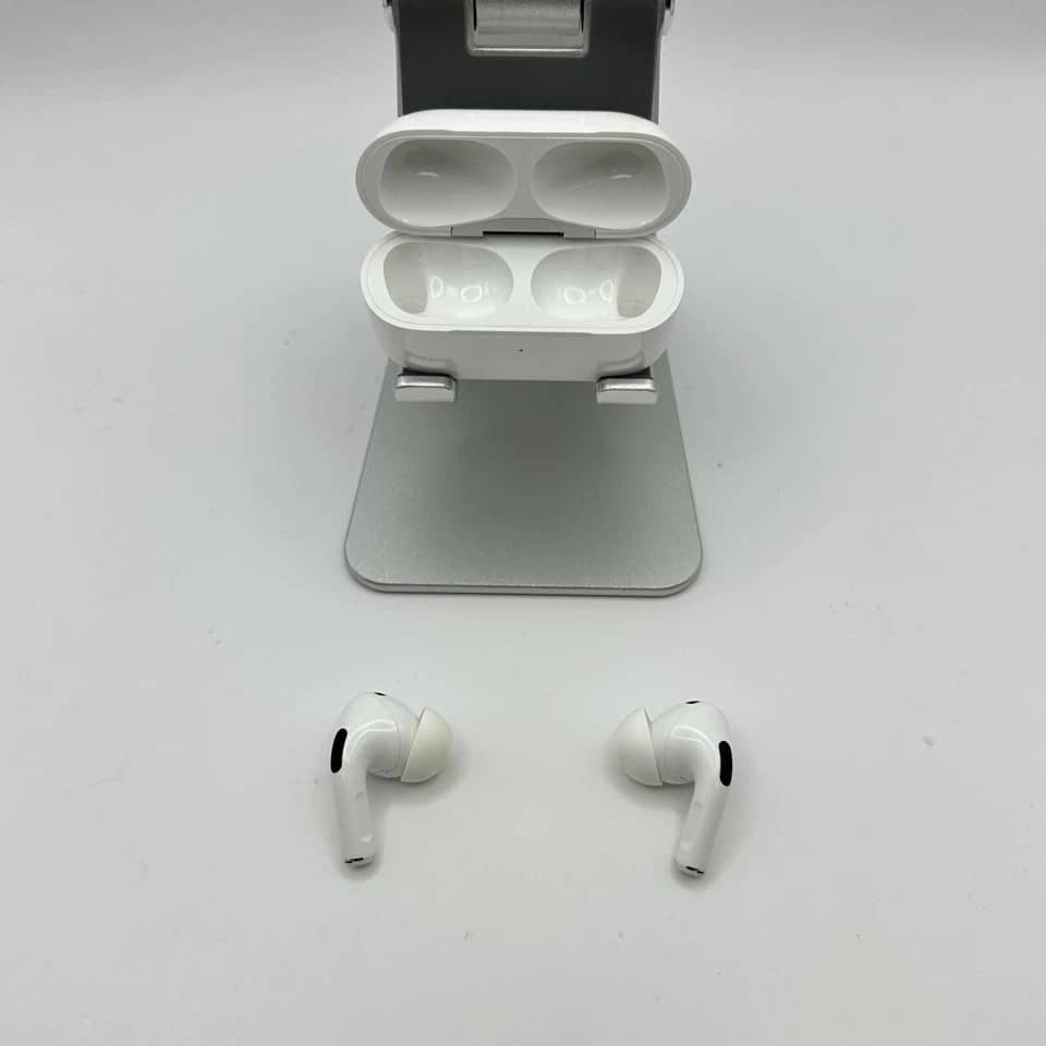 Apple AirPods Pro (2nd generation) Headphones & Earbuds New White