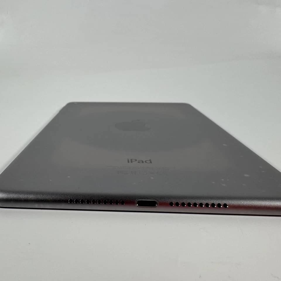 Apple iPad Mini 4 Tablets Silver 32GB New