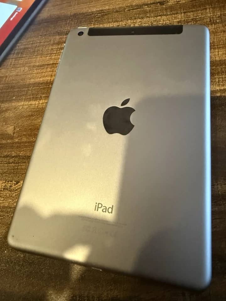 Apple iPad Mini 3 Tablets Gold 16GB New