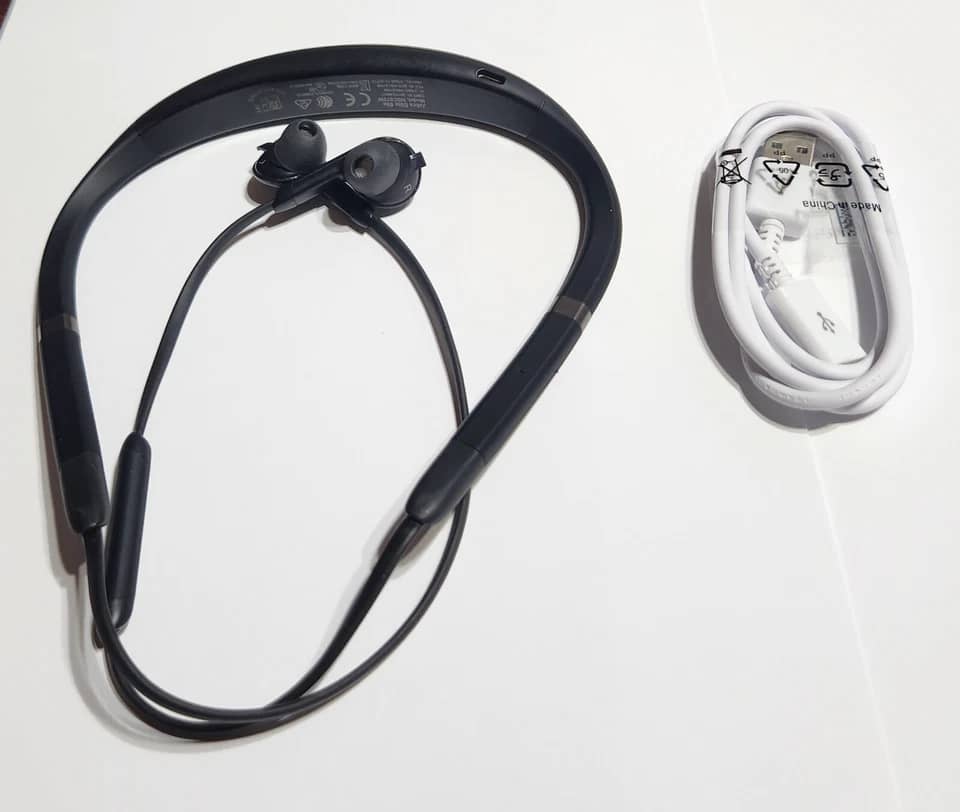 Jabra Elite 65e Headphones & Earbuds Used - Good Black