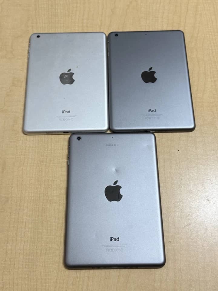 Apple iPad Mini 2 Tablets Silver 32GB New