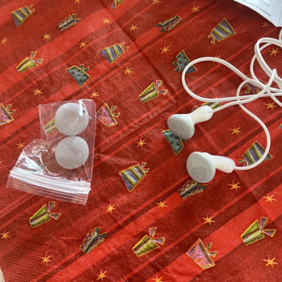 Sony MDRE9LP/BLK Headphones & Earbuds New White