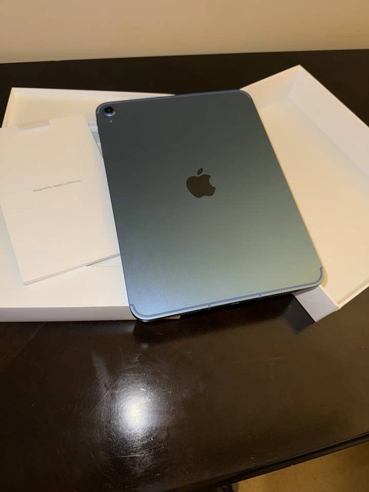 Apple iPad 10th Tablets Blue 64GB New