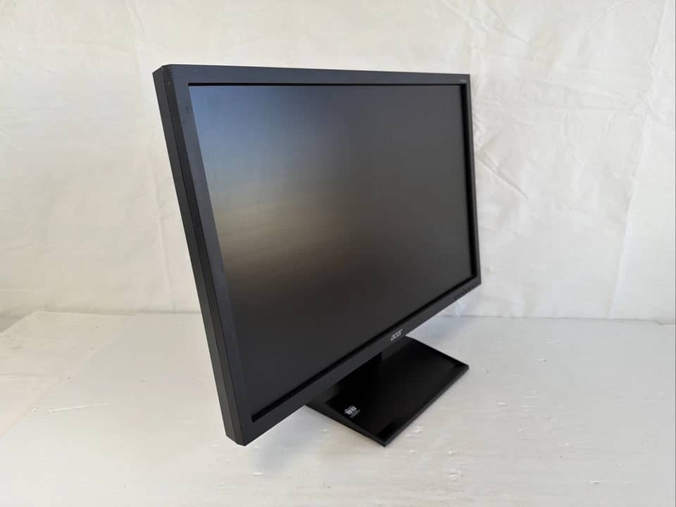 Acer V223W Monitors Refurbished - Premium Black