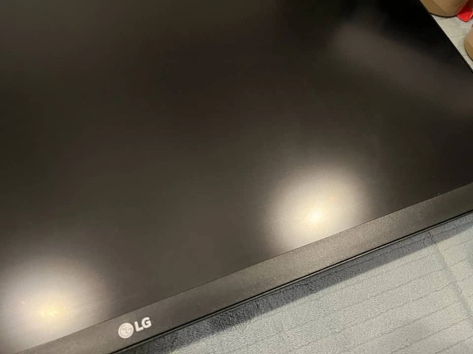LG 27BL85U Monitors New Silver