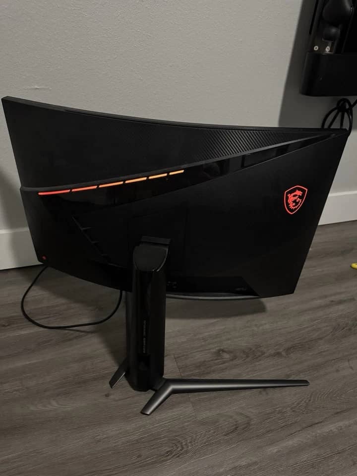 MSI MPG ARTYMIS 323CQR Monitors Used - Good Black