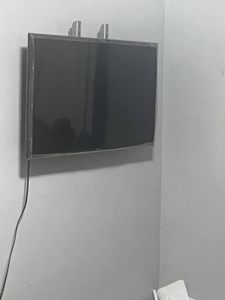 Samsung TU7000 TVs New Black