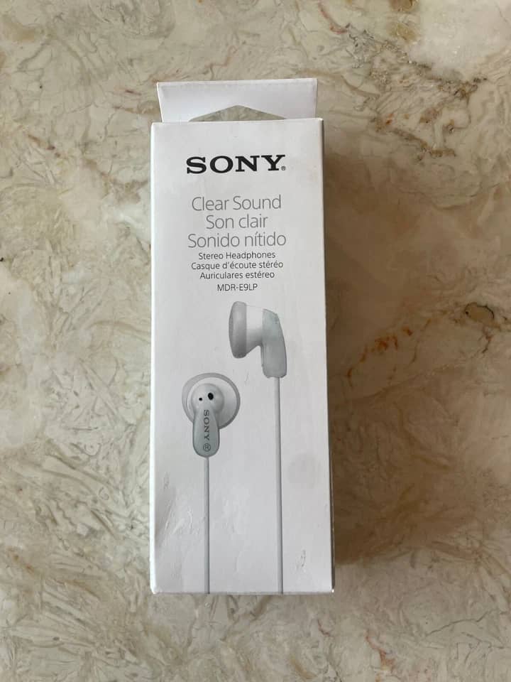 Sony MDRE9LP/BLK Headphones & Earbuds New White