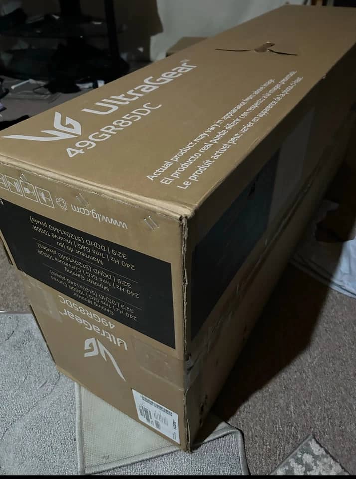 LG 49GR85DC Monitors For parts or not working Black