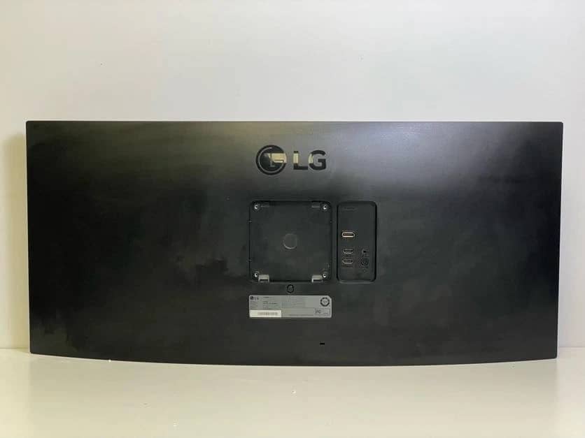 LG 34WP60C-B Monitors Used - Good Black