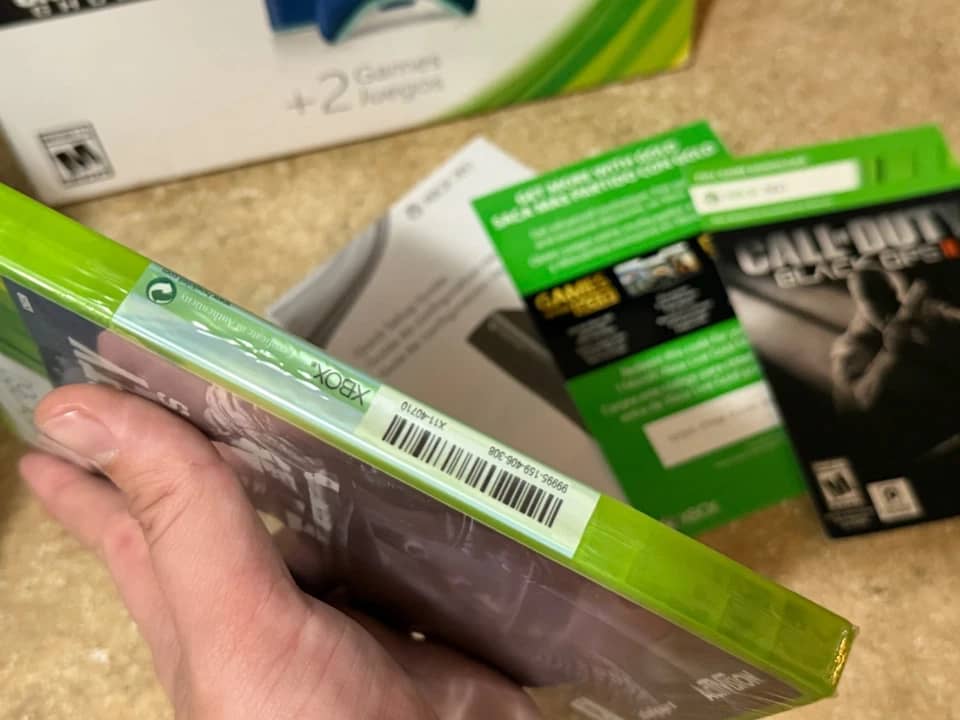 Microsoft XBOX 360 E Video Game Consoles New Blue