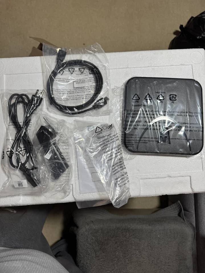 ViewSonic VA2456A-MHD_H2 Monitors For parts or not working Black