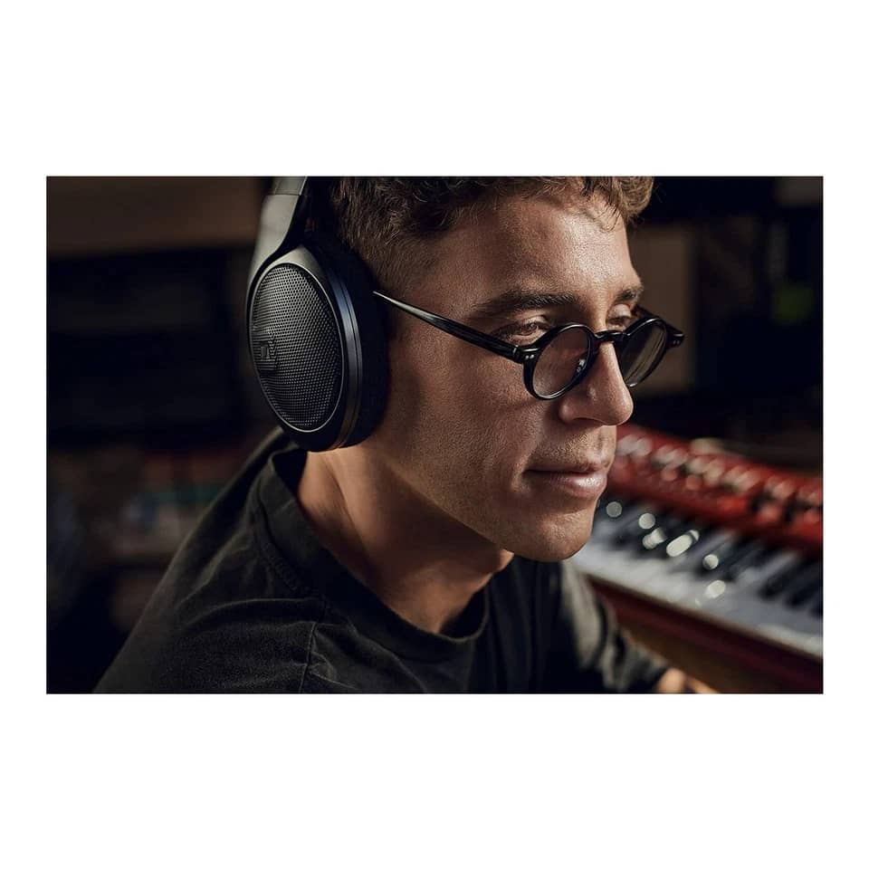 Sennheiser HD 400 PRO Headphones & Earbuds New Black