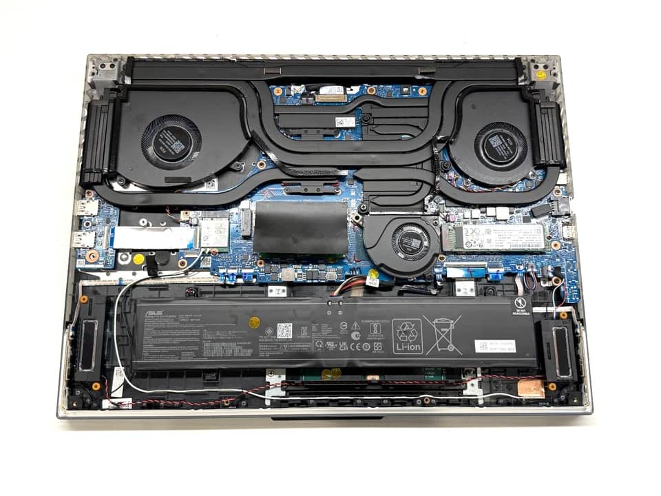 ASUS ROG Strix Scar 18 Computers New 2TB 32GB