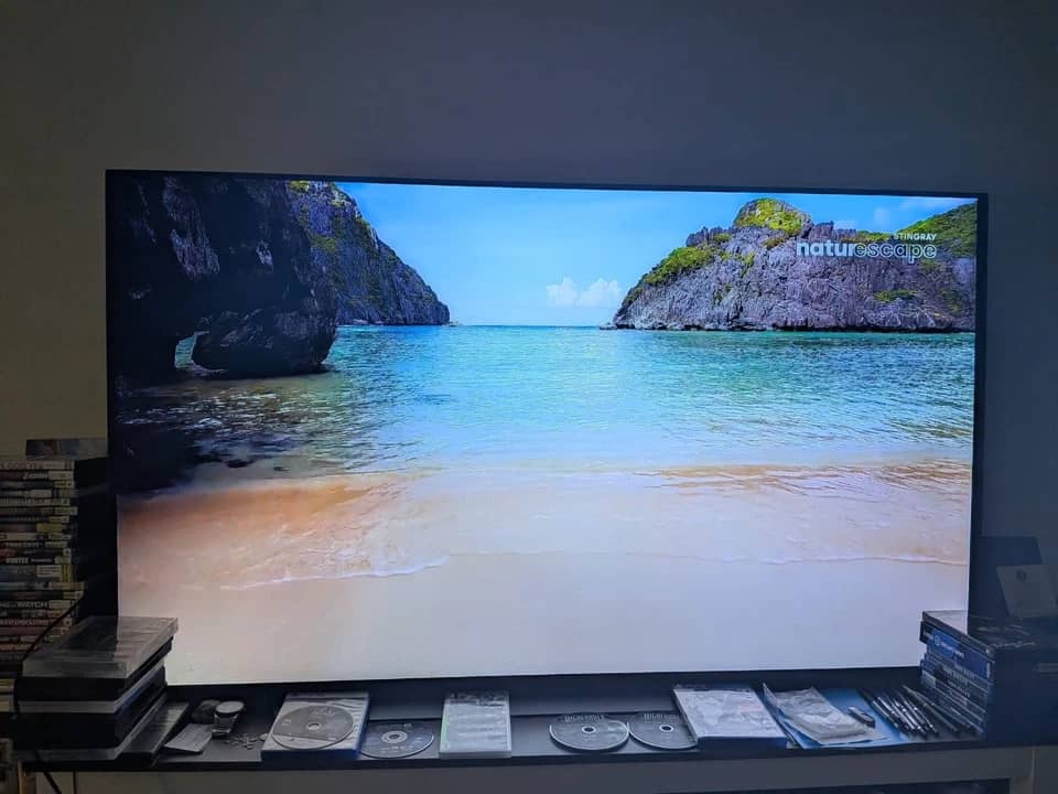 LG C1PUB TVs New Black
