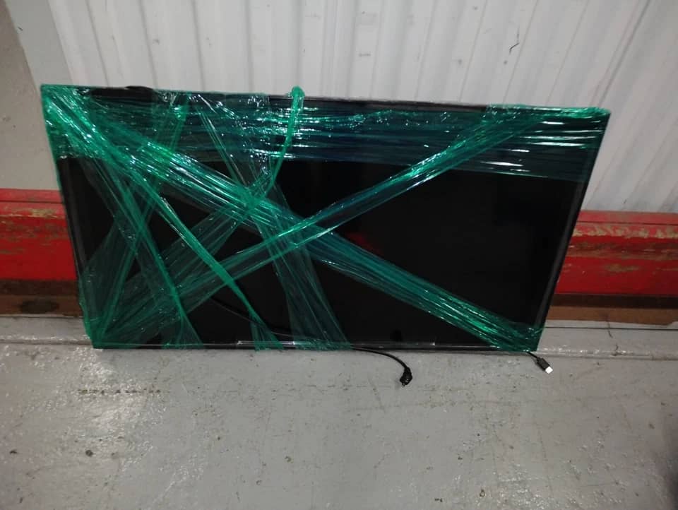 TCL 40s325 TVs Used - Good Black