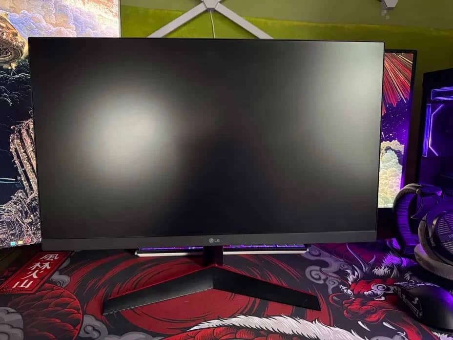 LG 27GN600 Monitors New Black
