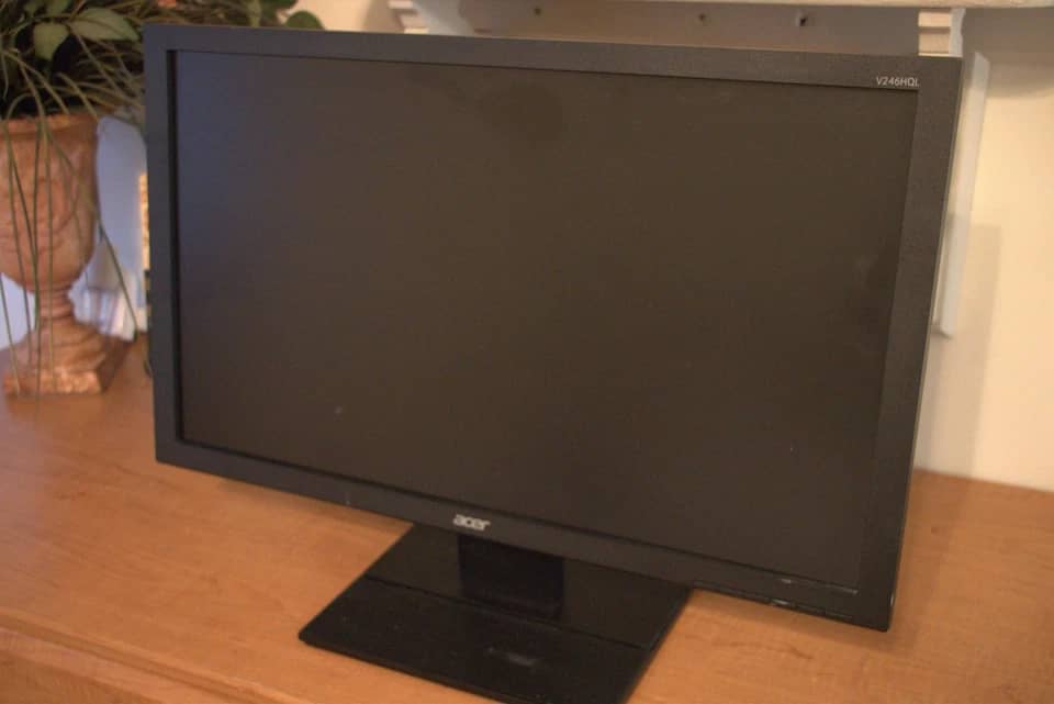 Acer V246HQL Monitors New Black