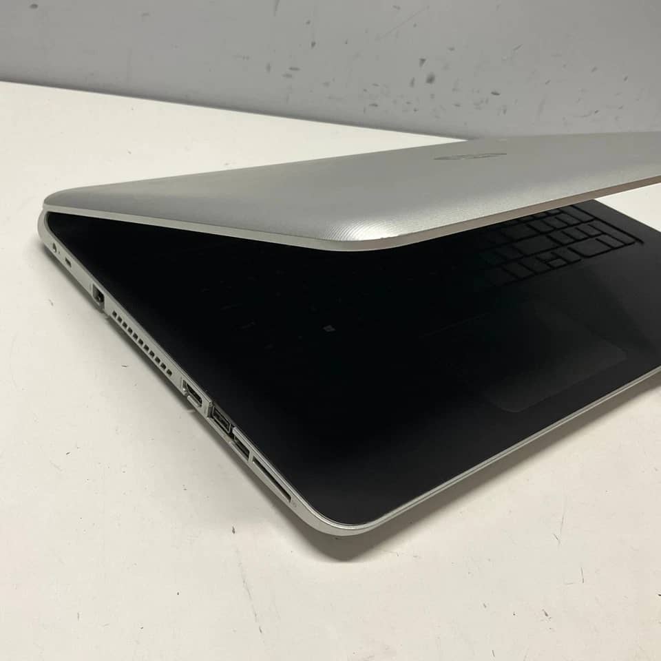 HP Pavilion 17 Computers Used - Good 128GB