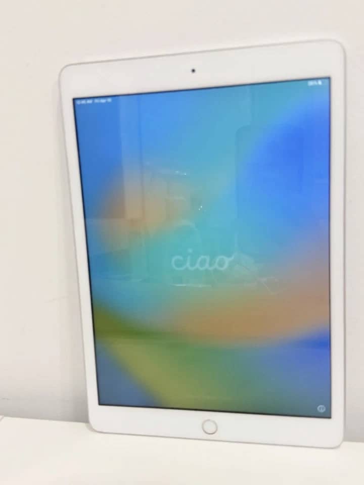 Apple iPad 8th Tablets Gold 32GB New
