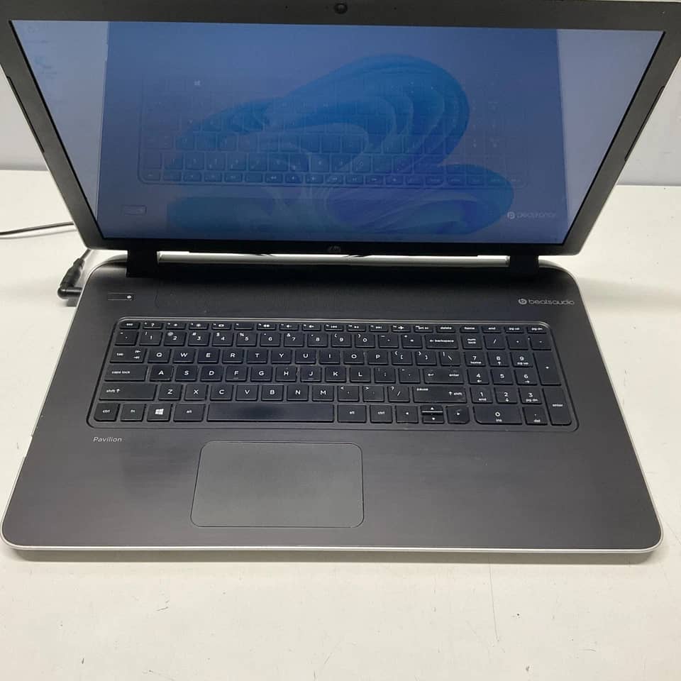 HP Pavilion 17 Computers Used - Good 128GB