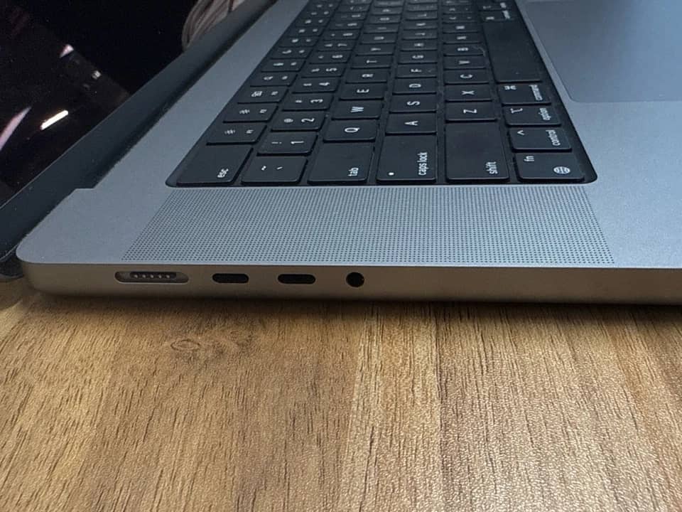 Apple MacBook Pro 14 Computers Refurbished - Good 512GB 16GB