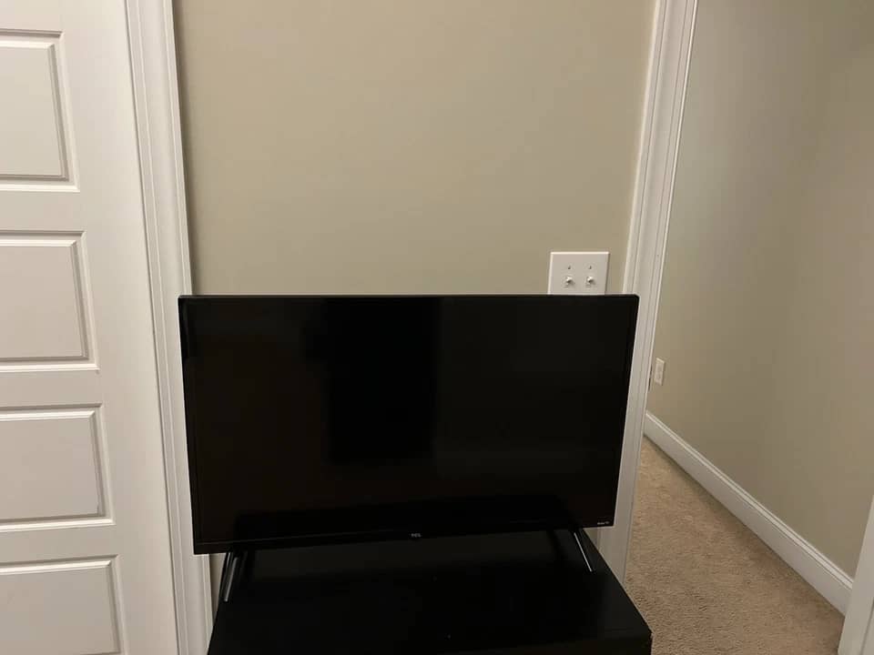 TCL 32s331 TVs Refurbished - Excellent Black