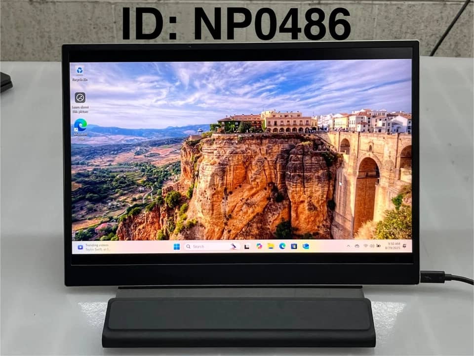 LG LG gram +view Monitors New Silver