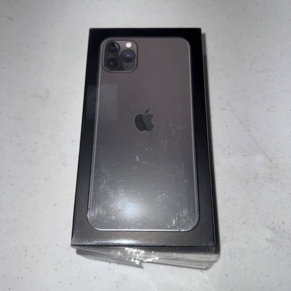 Apple iPhone 11 Pro Max Cell Phones Gray 256G New Cricket