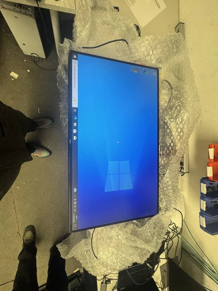 Dell U4323QE Monitors Open-Box Excellent Black