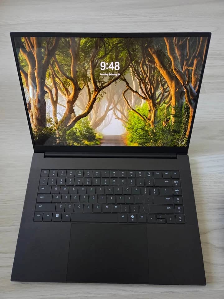 Razer Blade 16 Computers Refurbished - Excellent 1TB 32GB